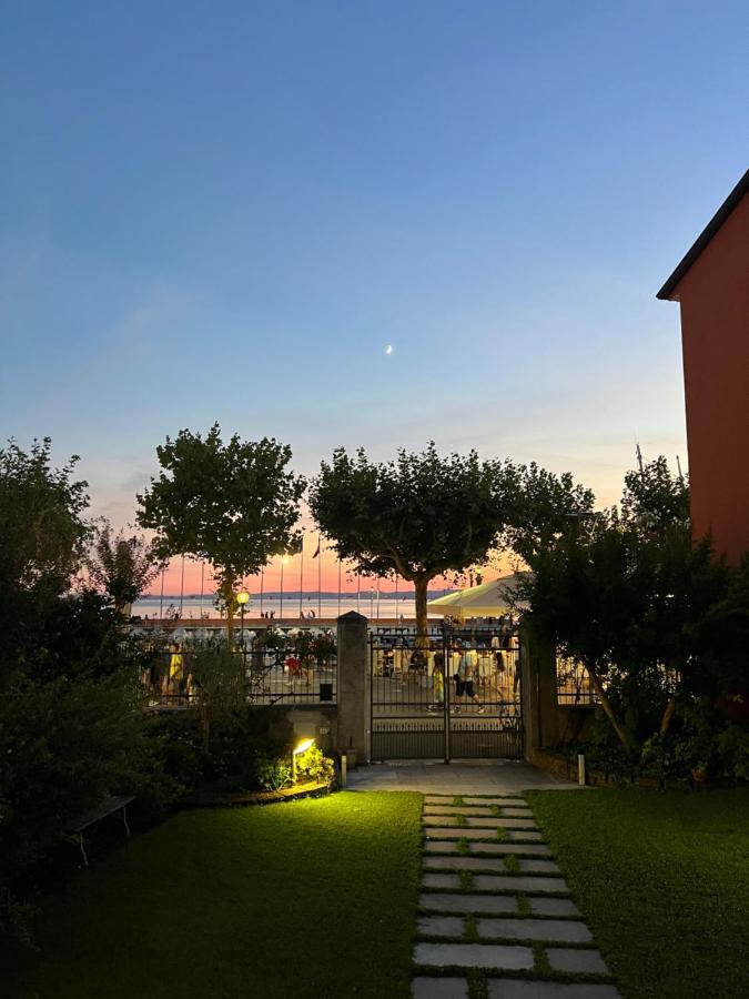 B&B Villa Dall'Agnola 加尔达 外观 照片